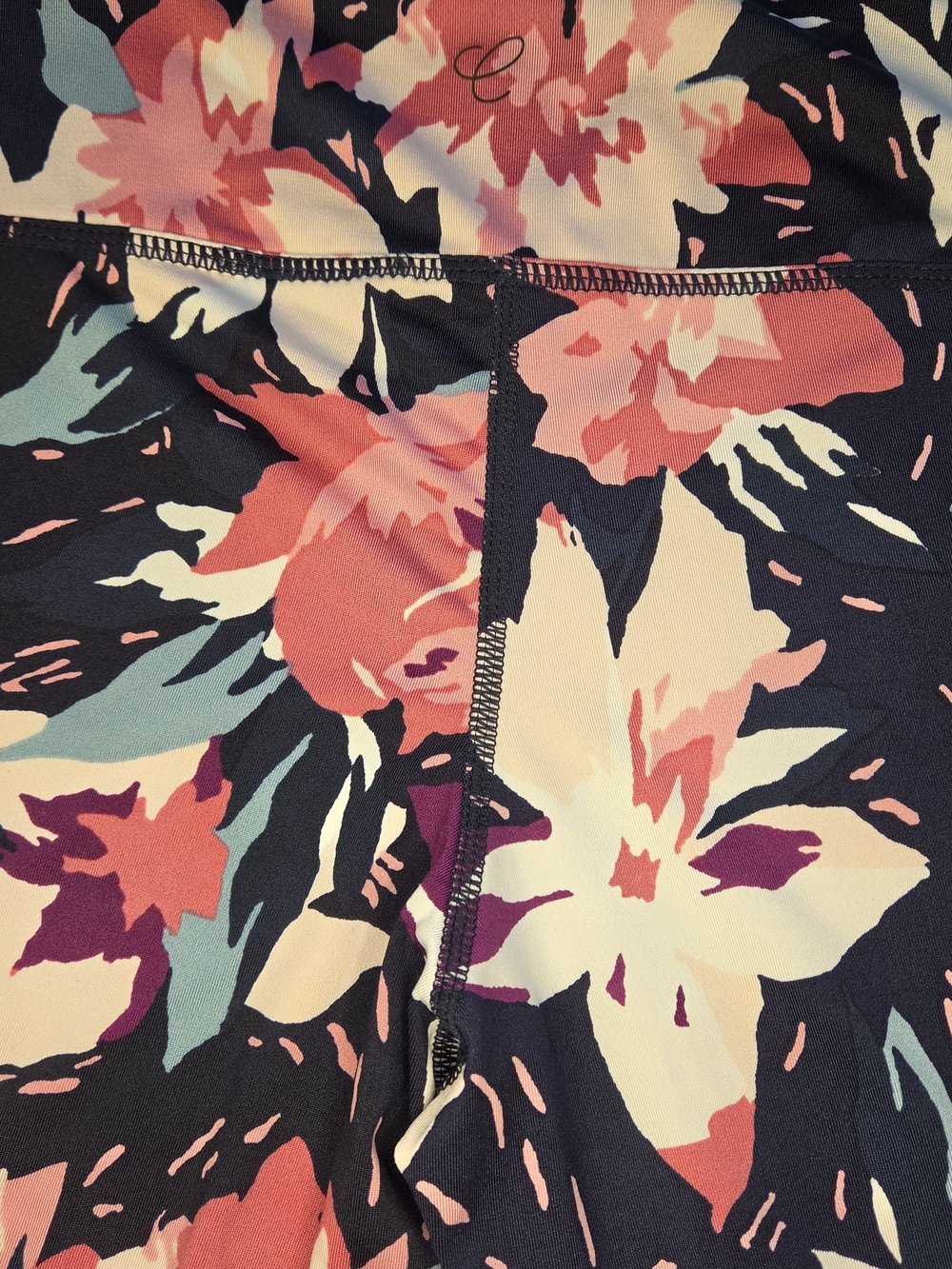 Cali Active Floral Print Athletic Leggings in Coral, Navy & Pink Size S Small